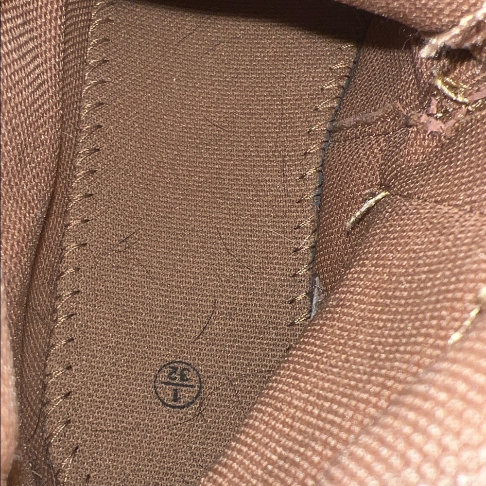 Kids Tan and Black Boots - Picture 3 of 9